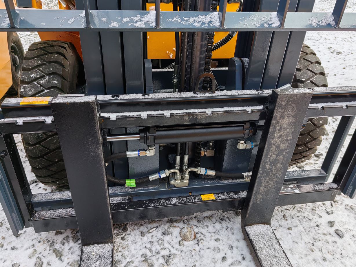 Дизельный погрузчик Aurora Forklift CPCD15